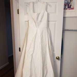 Us Angels NWT wedding dress size 14